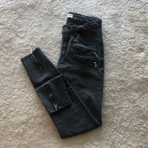 Medium height waist jeans